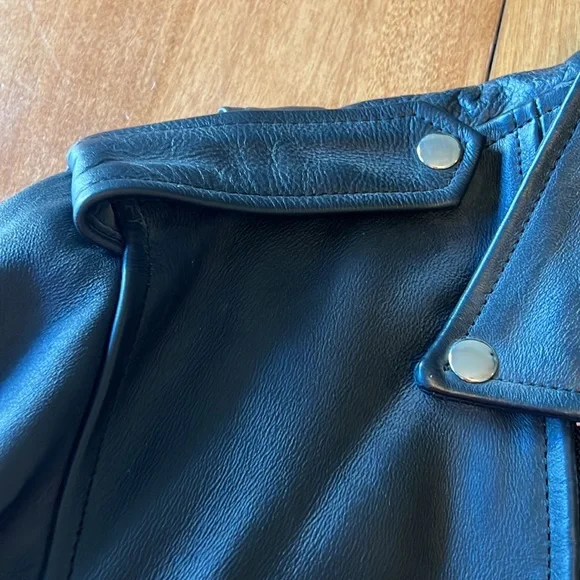 🏍HP!⭐️EUC black Interstate Leather jacket Zip front. 4 front/2 interior pockets - Picture 10 of 14
